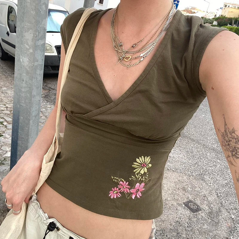 Retro Green Floral Embroidery V Neck Sleeve Top